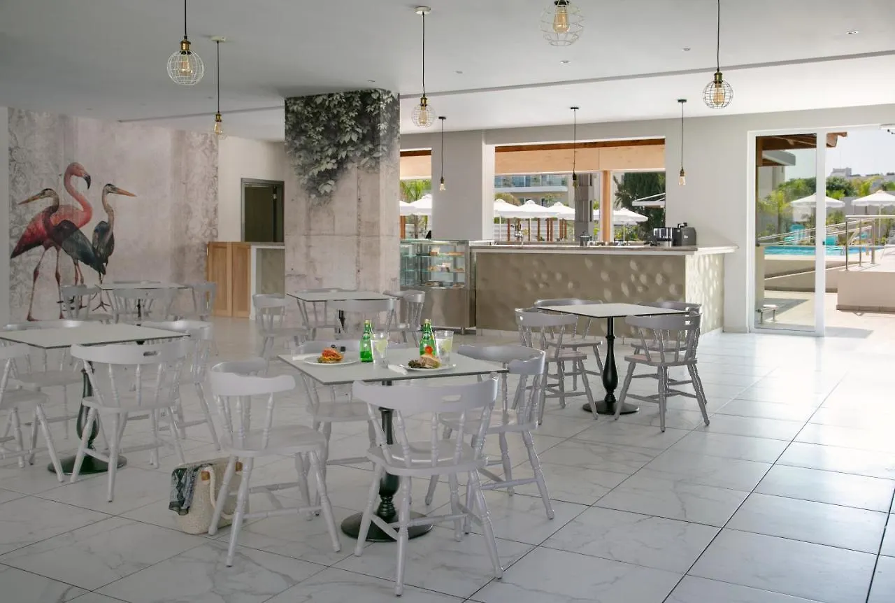 Vangelis Hotel & Suites Protaras 4*,