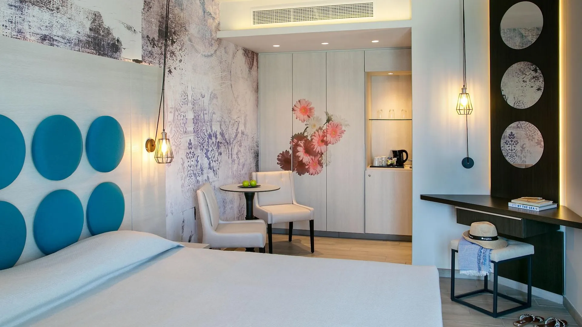 Vangelis Hotel & Suites Protaras 4*,