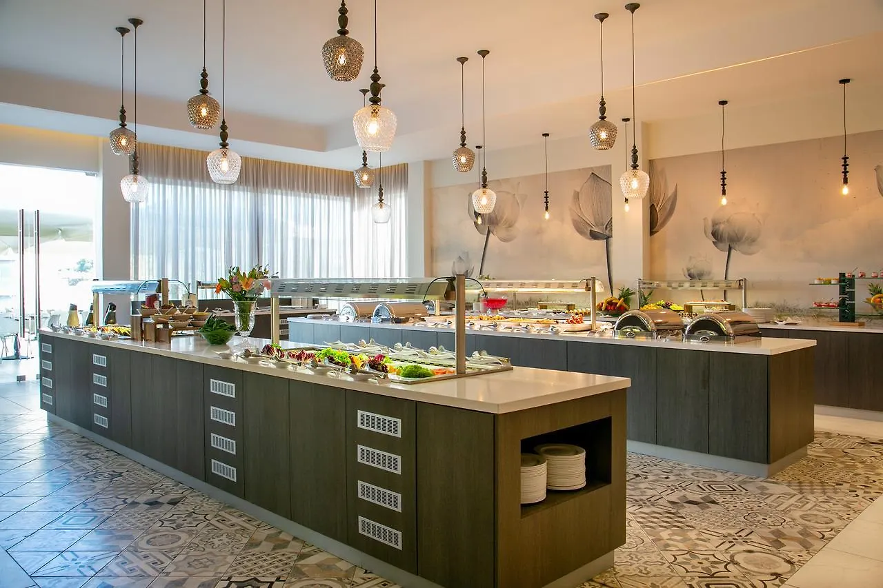 Vangelis Hotel & Suites Protaras 4*,