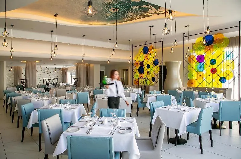 Vangelis Hotel & Suites Protaras 4*,