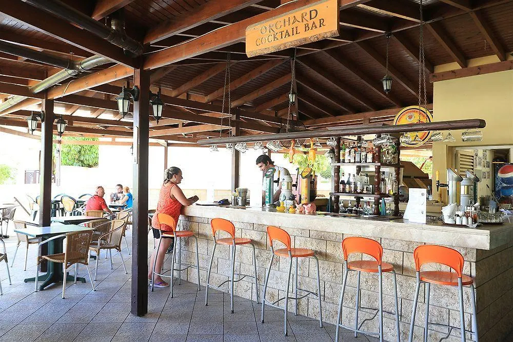 Vangelis Hotel & Suites Protaras 4*,